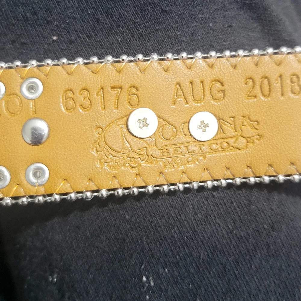 M&F $40 Western Rhinestone Girls Belt 29 inches Length